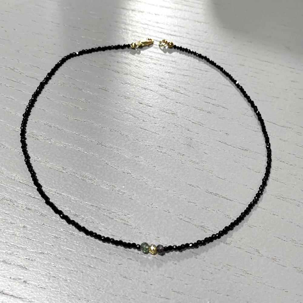 Black spinel necklace